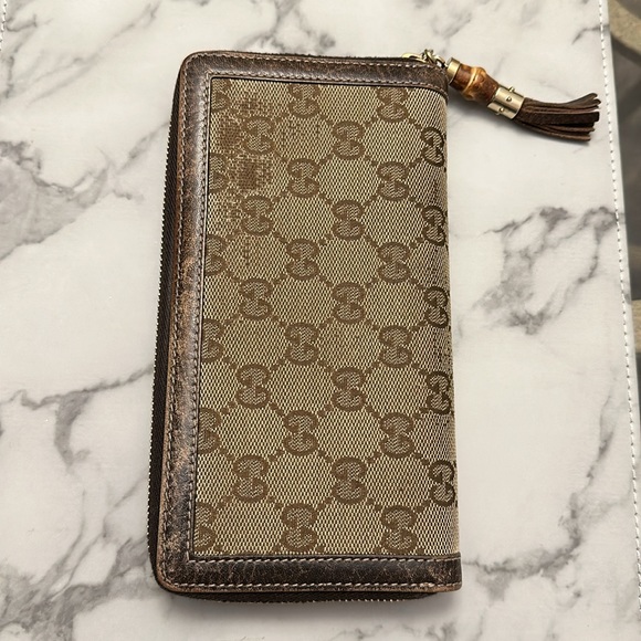 Gucci Bamboo Tassel Long Zip-up Wallet - Picture 5 of 14